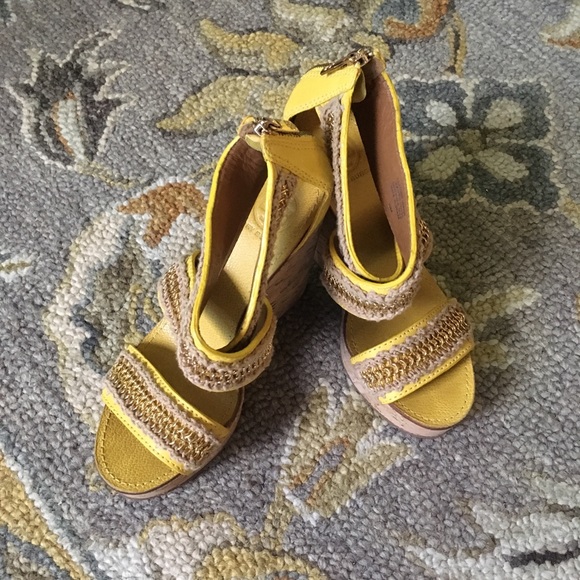 Tory Burch Platform Wedge - Picture 1 of 7